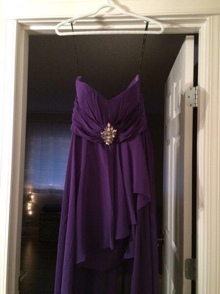 Elegant purple dress!